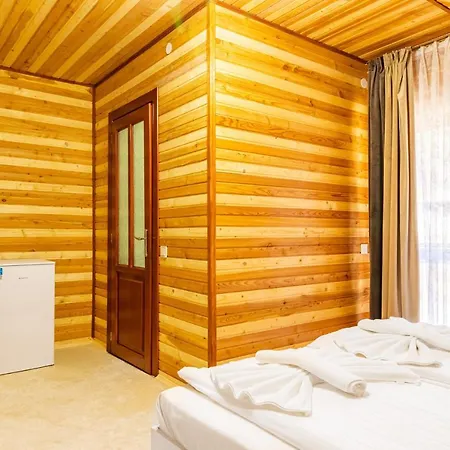 Zeleniy Bir Guest house