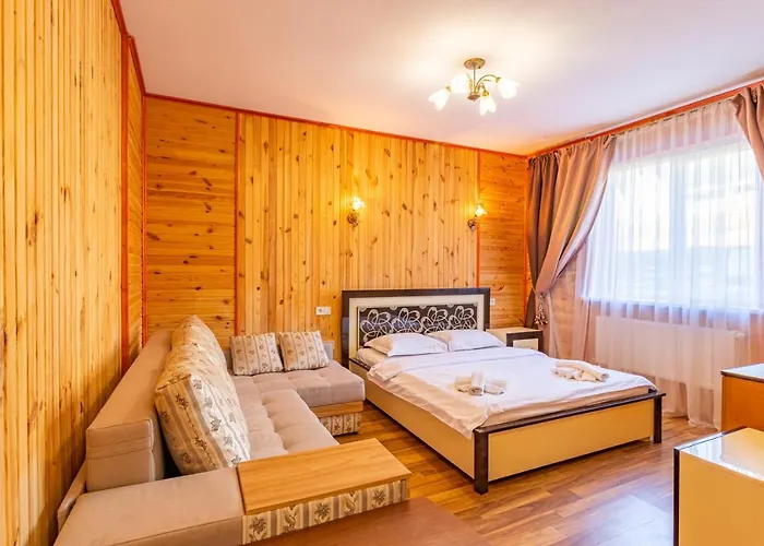 Zeleniy Bir 3*